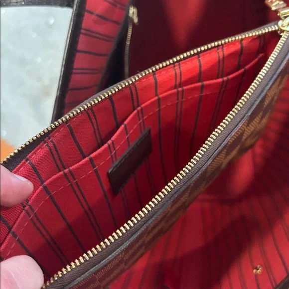 Louis Vuitton Damier Ebene Neverfull MM Tote - Picture 5 of 16